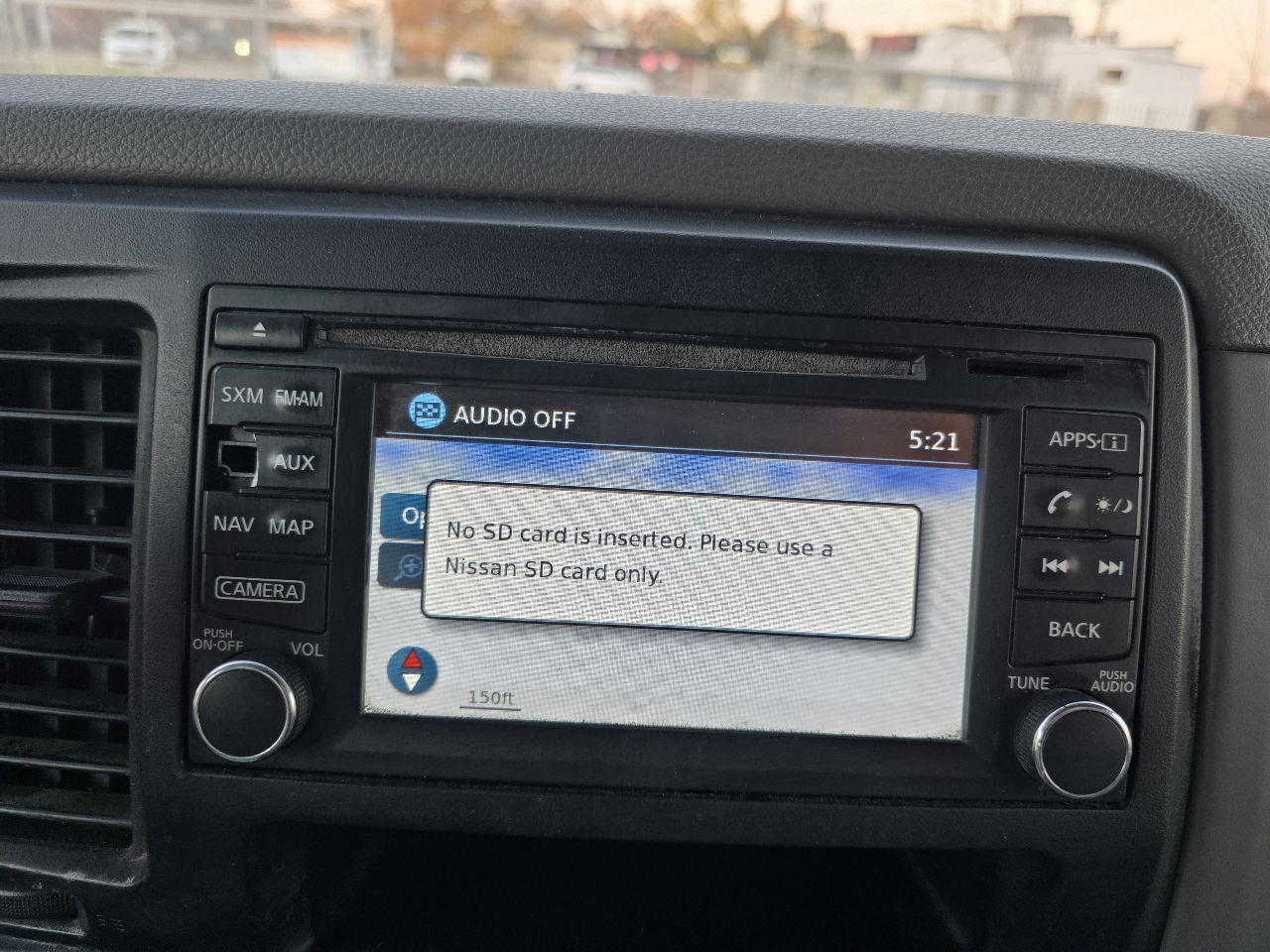 Nissan NV Passenger 3500 SV V8 2016