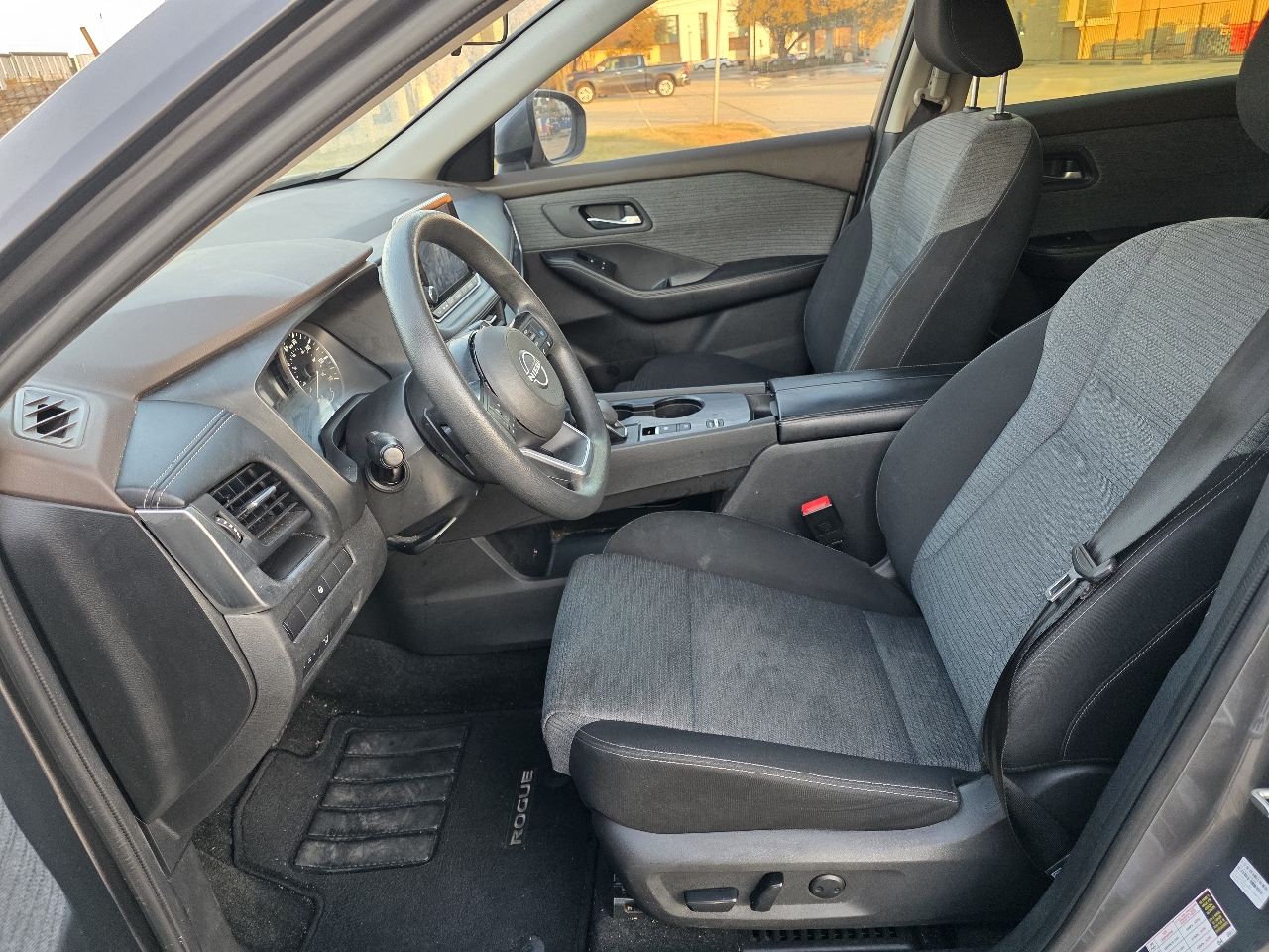 Nissan Rogue SV 2023