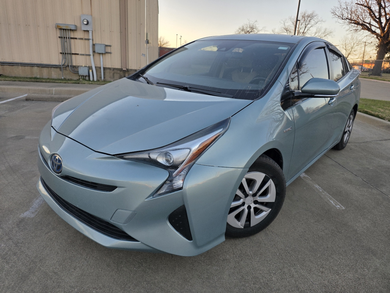 Toyota Prius Two Eco 2017