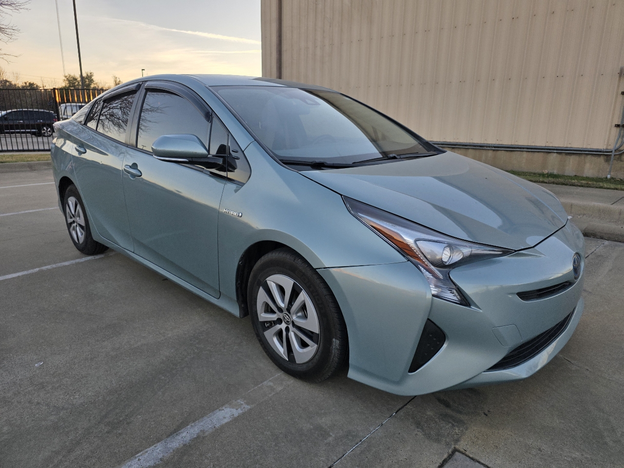 Toyota Prius Two Eco 2017