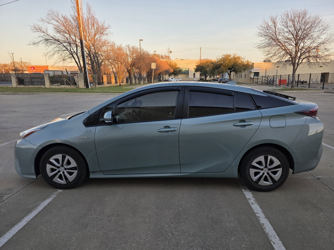 Toyota Prius Two Eco 2017
