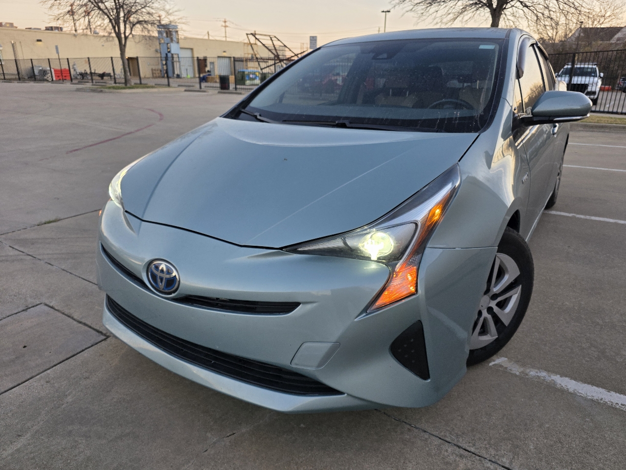 Toyota Prius Two Eco 2017