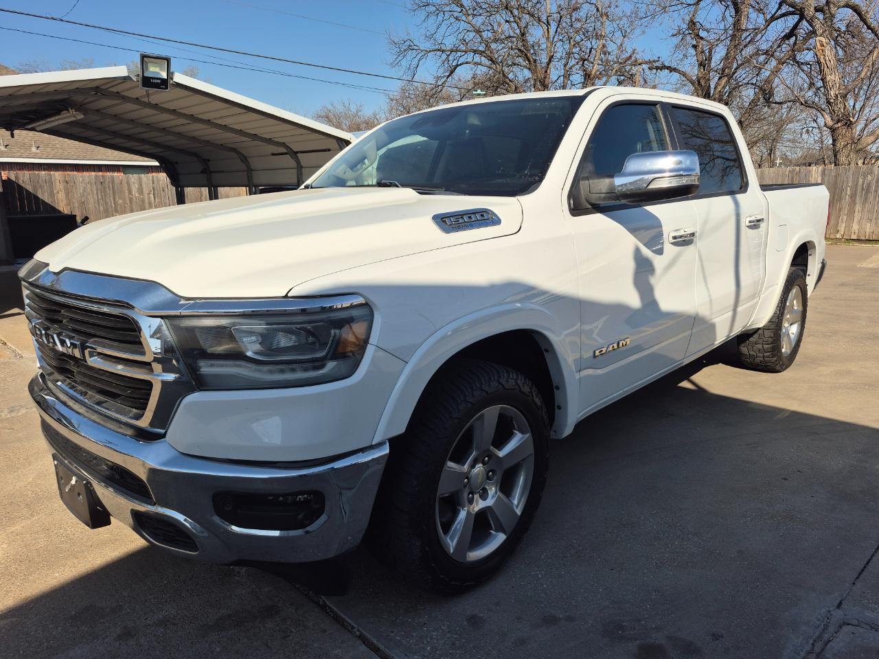 2022 RAM 1500 Laramie Crew Cab SWB 4WD