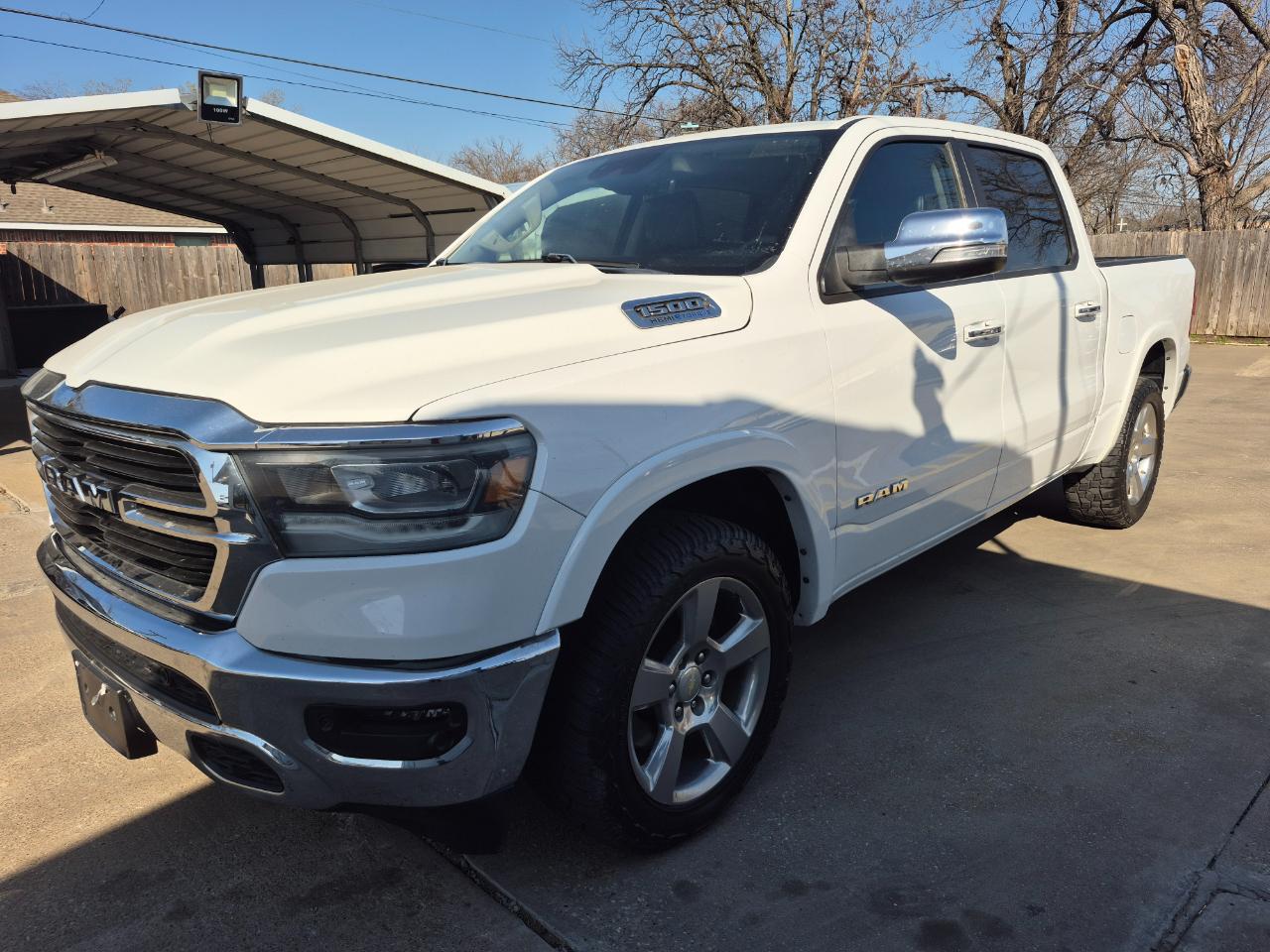 RAM 1500 Laramie Crew Cab SWB 4WD 2022