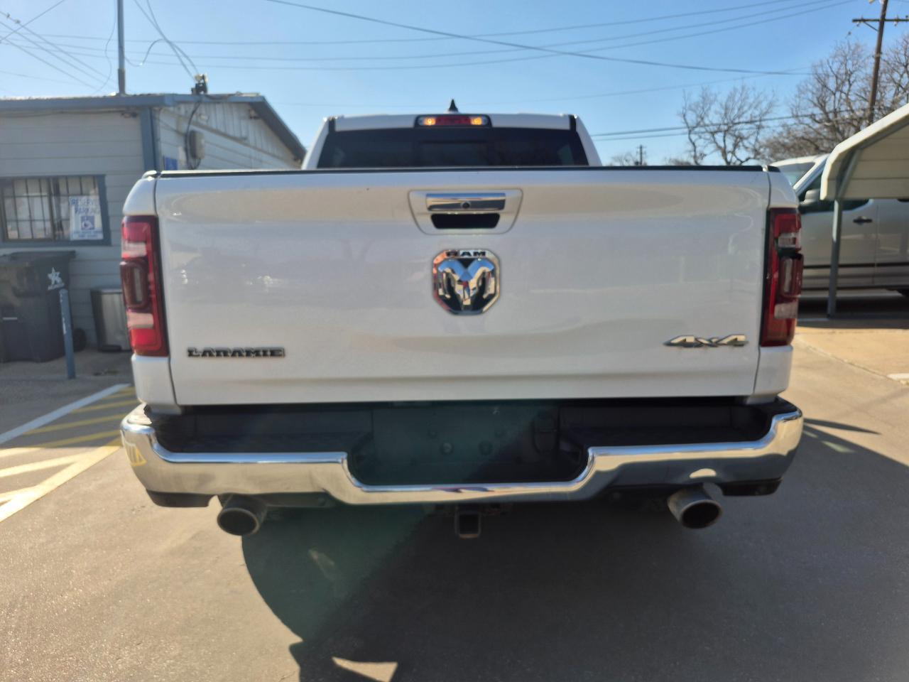 RAM 1500 Laramie Crew Cab SWB 4WD 2022