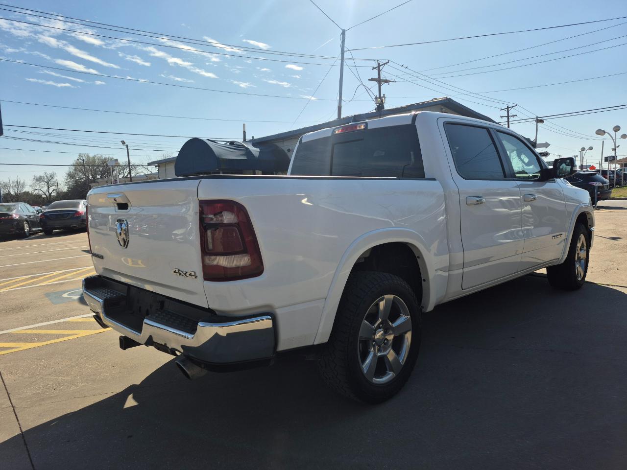 RAM 1500 Laramie Crew Cab SWB 4WD 2022
