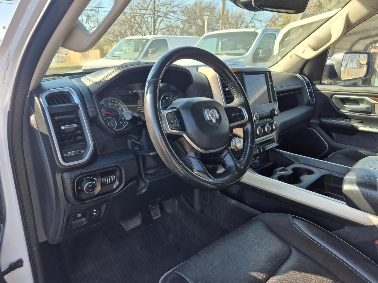 RAM 1500 Laramie Crew Cab SWB 4WD 2022