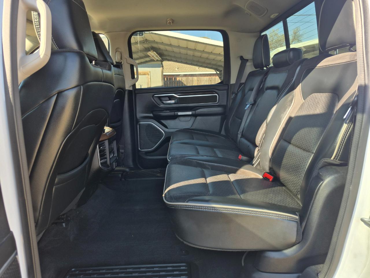 RAM 1500 Laramie Crew Cab SWB 4WD 2022