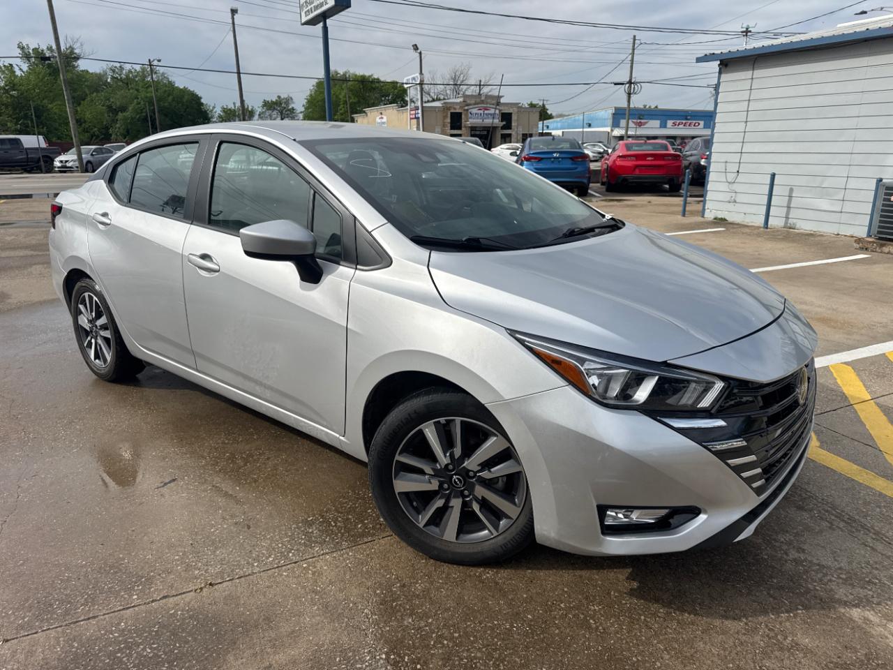 2023 Nissan Versa SV