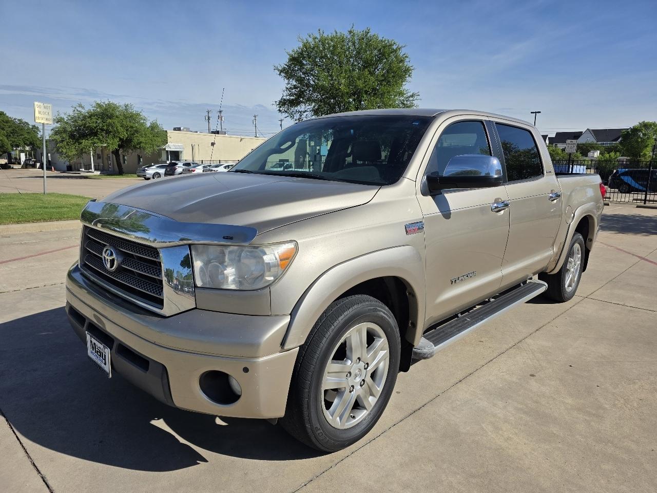Toyota Tundra Limited CrewMax 5.7L 2WD 2008