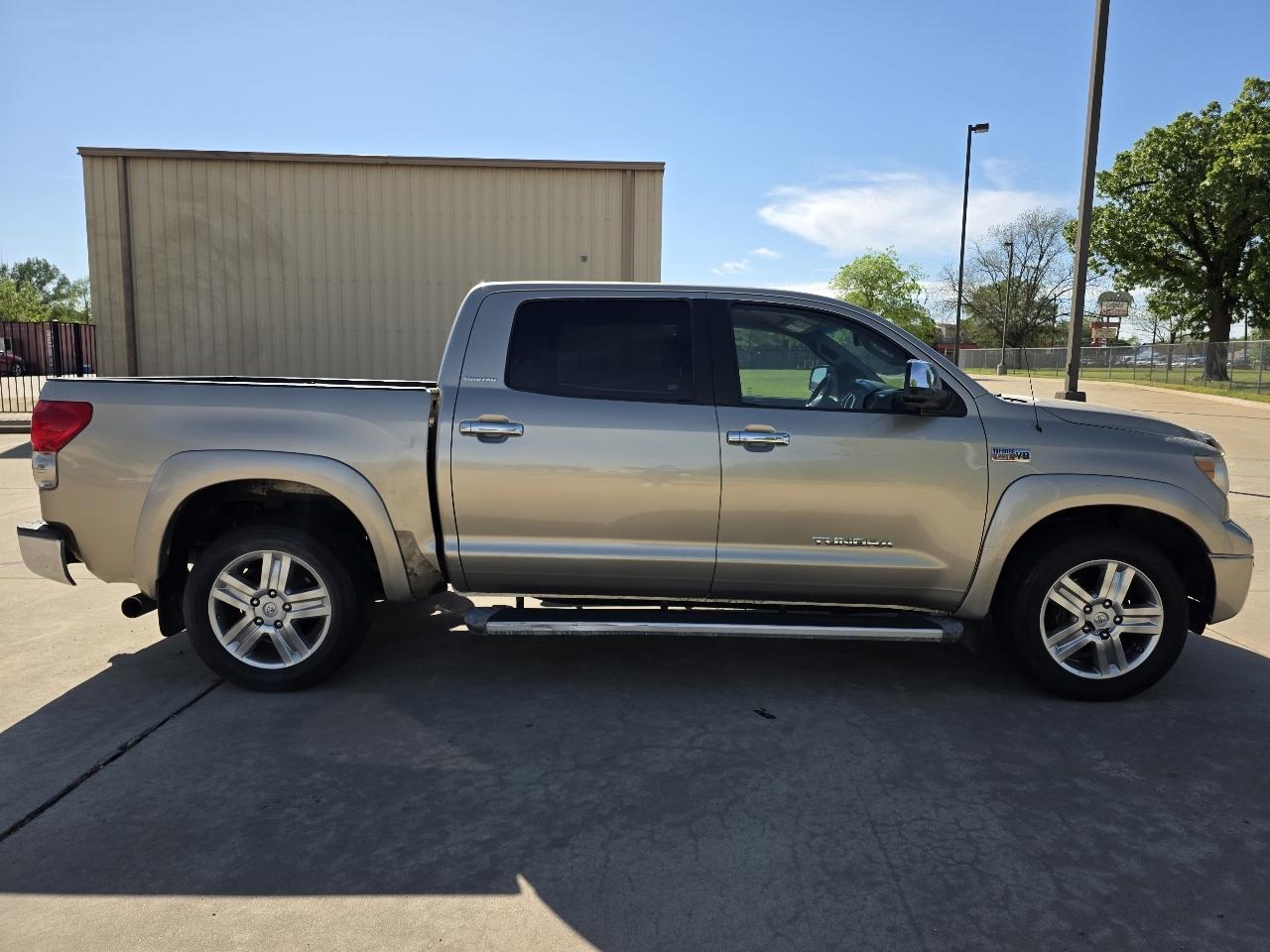 Toyota Tundra Limited CrewMax 5.7L 2WD 2008
