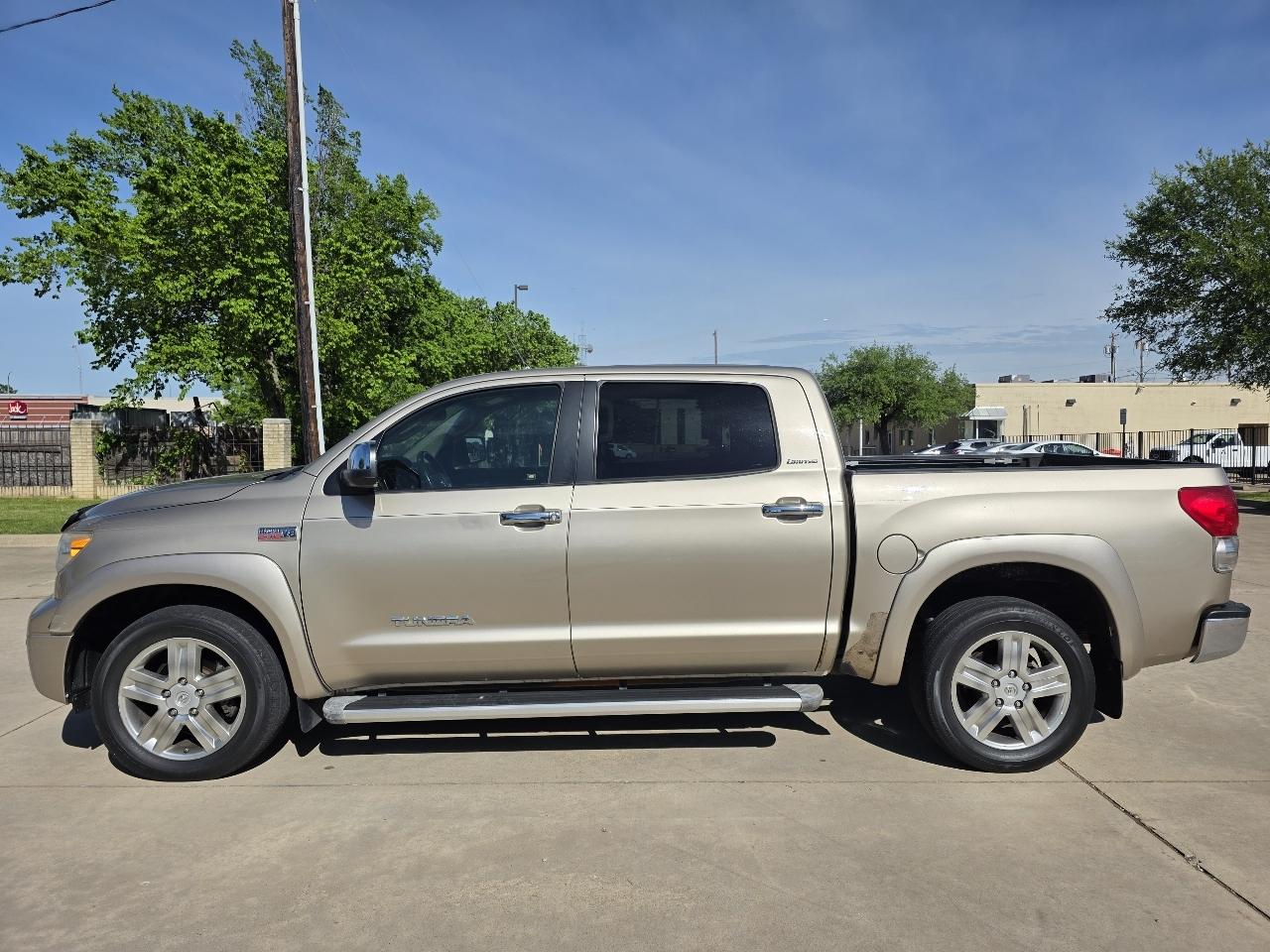 Toyota Tundra Limited CrewMax 5.7L 2WD 2008