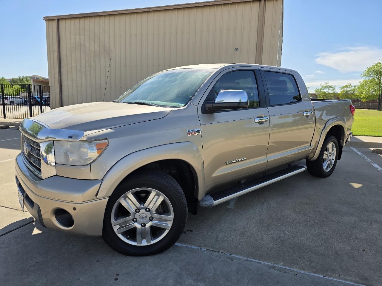 Toyota Tundra Limited CrewMax 5.7L 2WD 2008