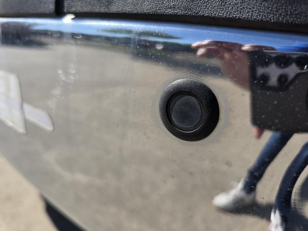 Toyota Tundra Limited CrewMax 5.7L 2WD 2008