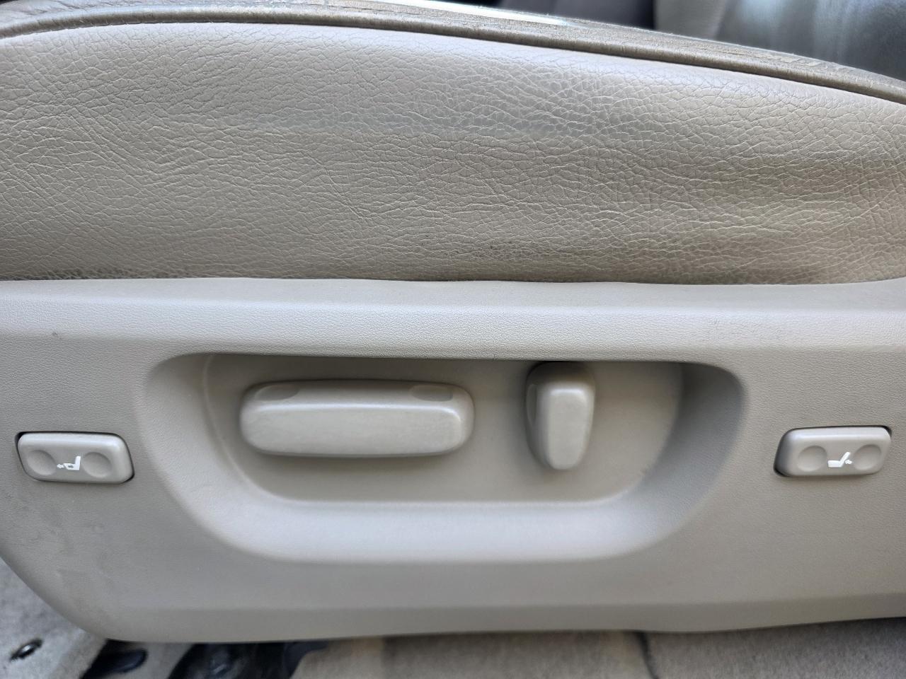 Toyota Tundra Limited CrewMax 5.7L 2WD 2008