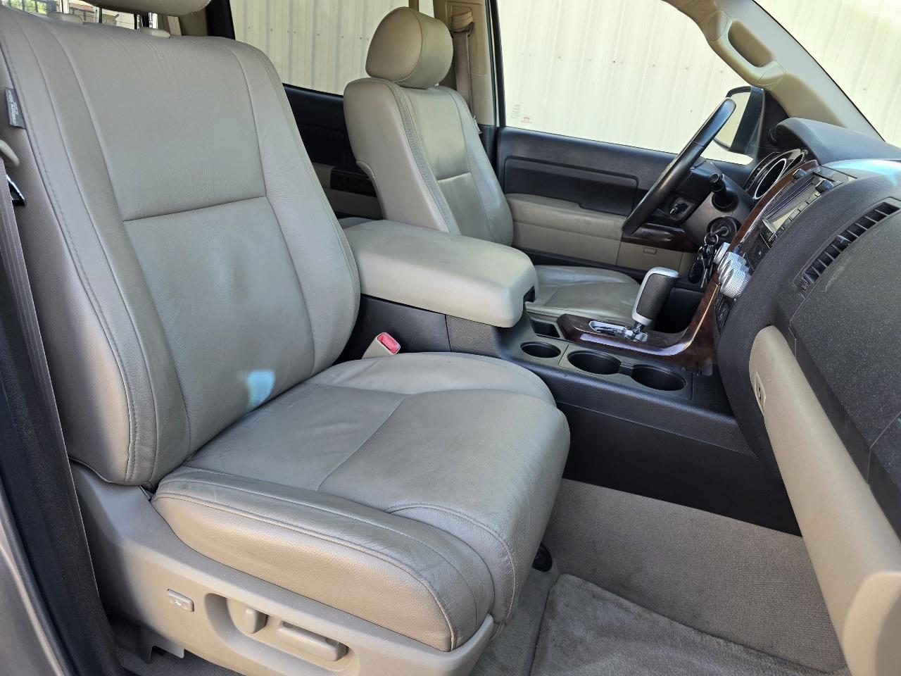 Toyota Tundra Limited CrewMax 5.7L 2WD 2008