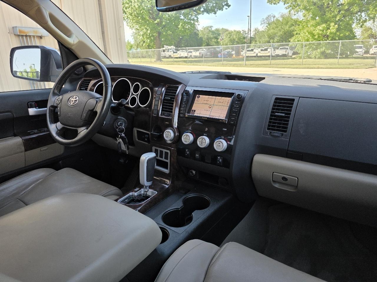 Toyota Tundra Limited CrewMax 5.7L 2WD 2008