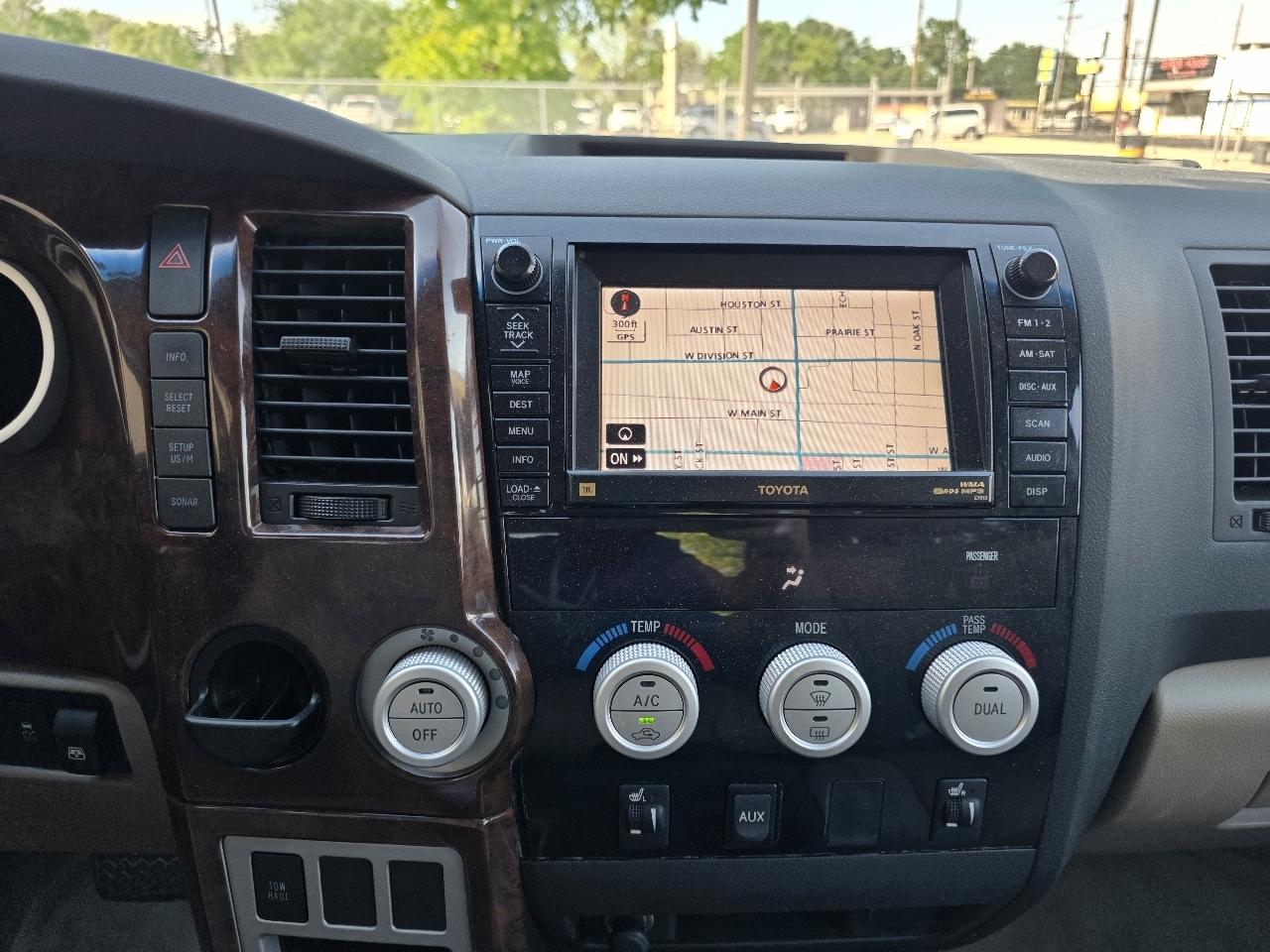 Toyota Tundra Limited CrewMax 5.7L 2WD 2008