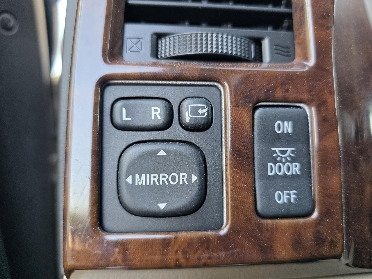 Toyota Tundra Limited CrewMax 5.7L 2WD 2008