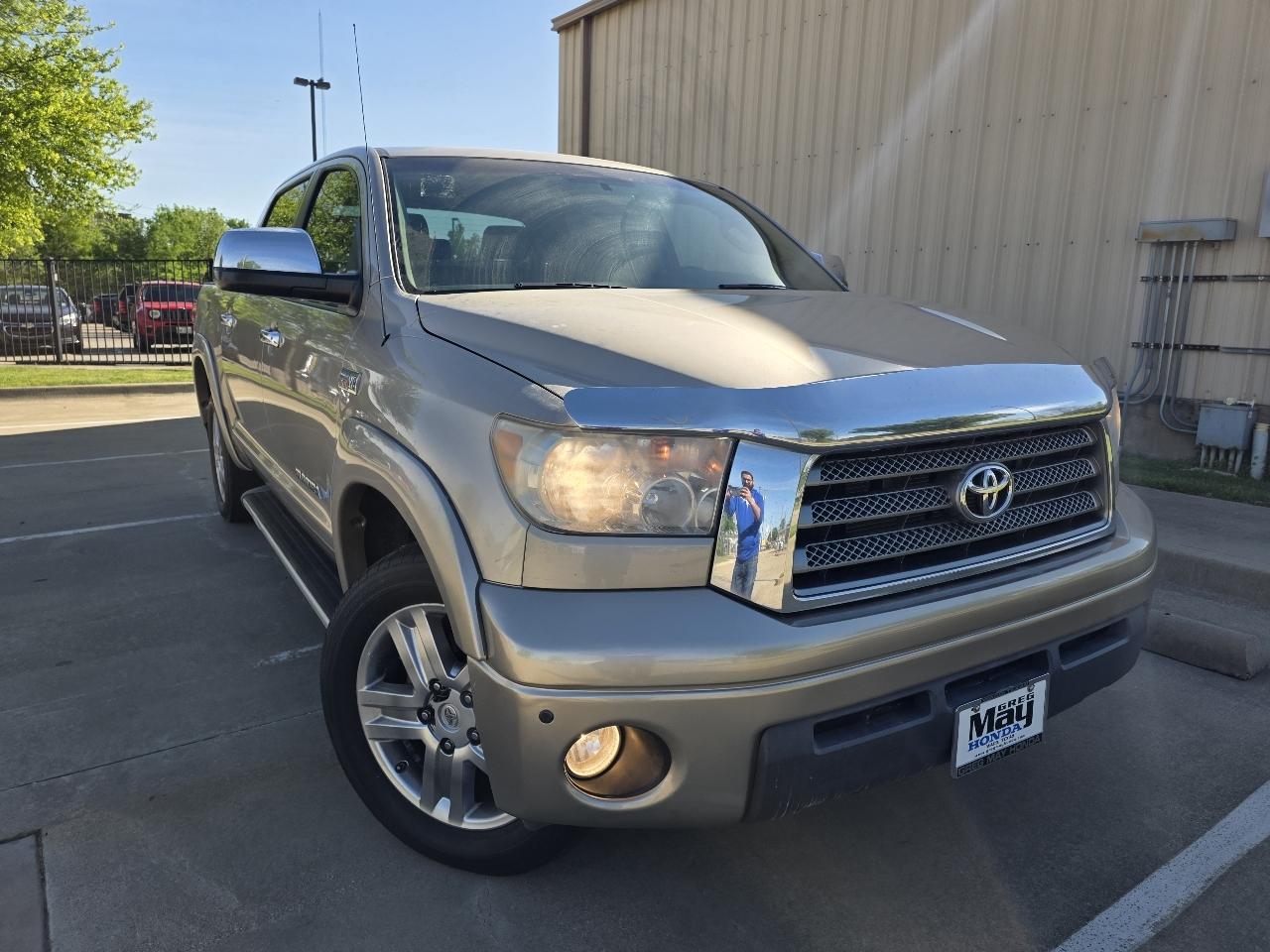 Toyota Tundra Limited CrewMax 5.7L 2WD 2008