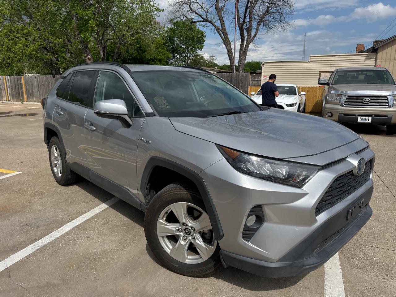 2021 Toyota RAV4 Hybrid XLE