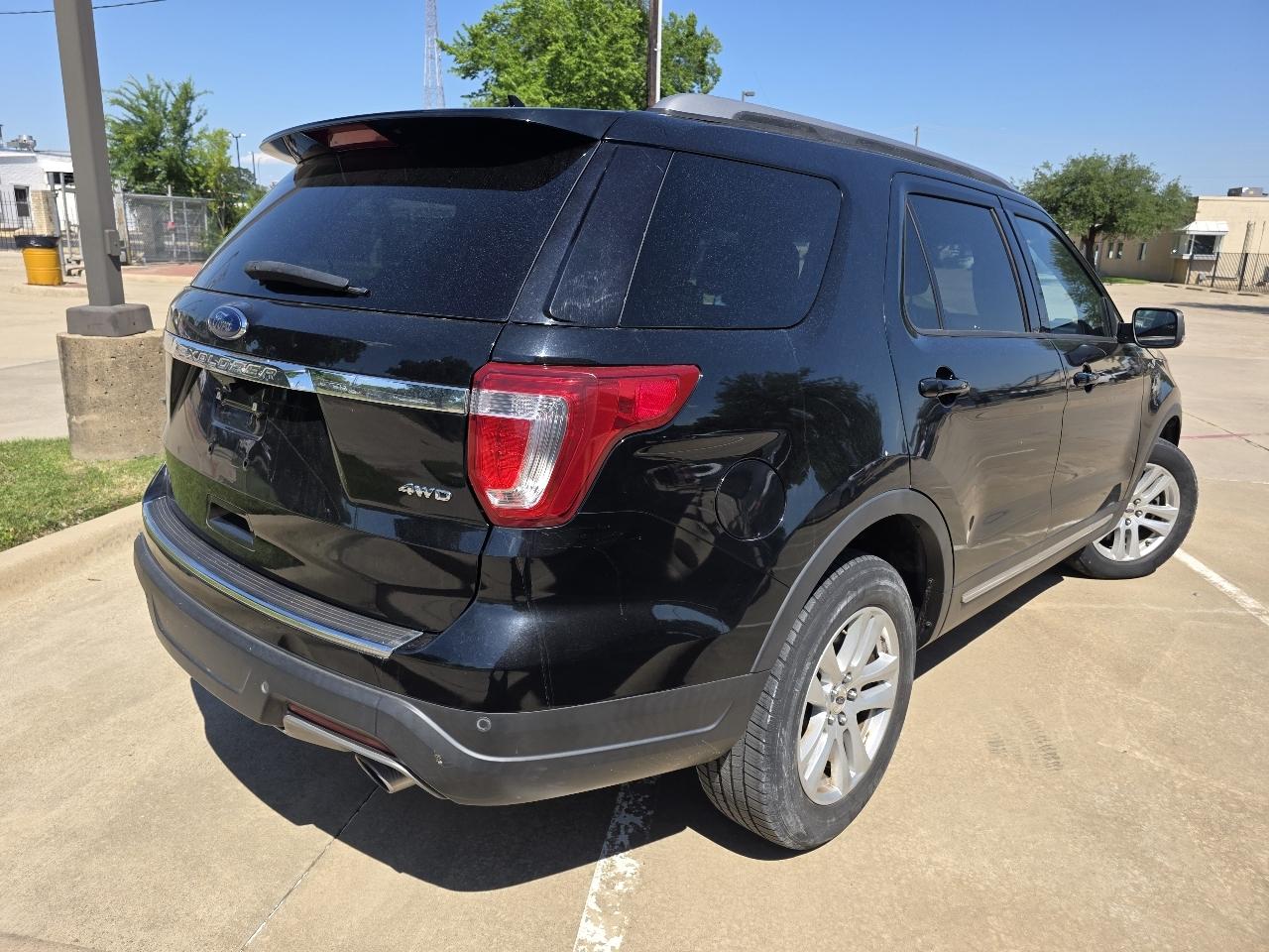 Ford Explorer XLT 4WD 2018