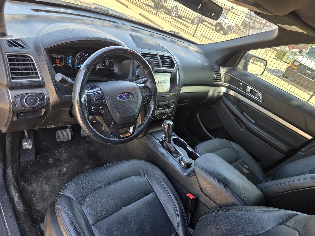 Ford Explorer XLT 4WD 2018