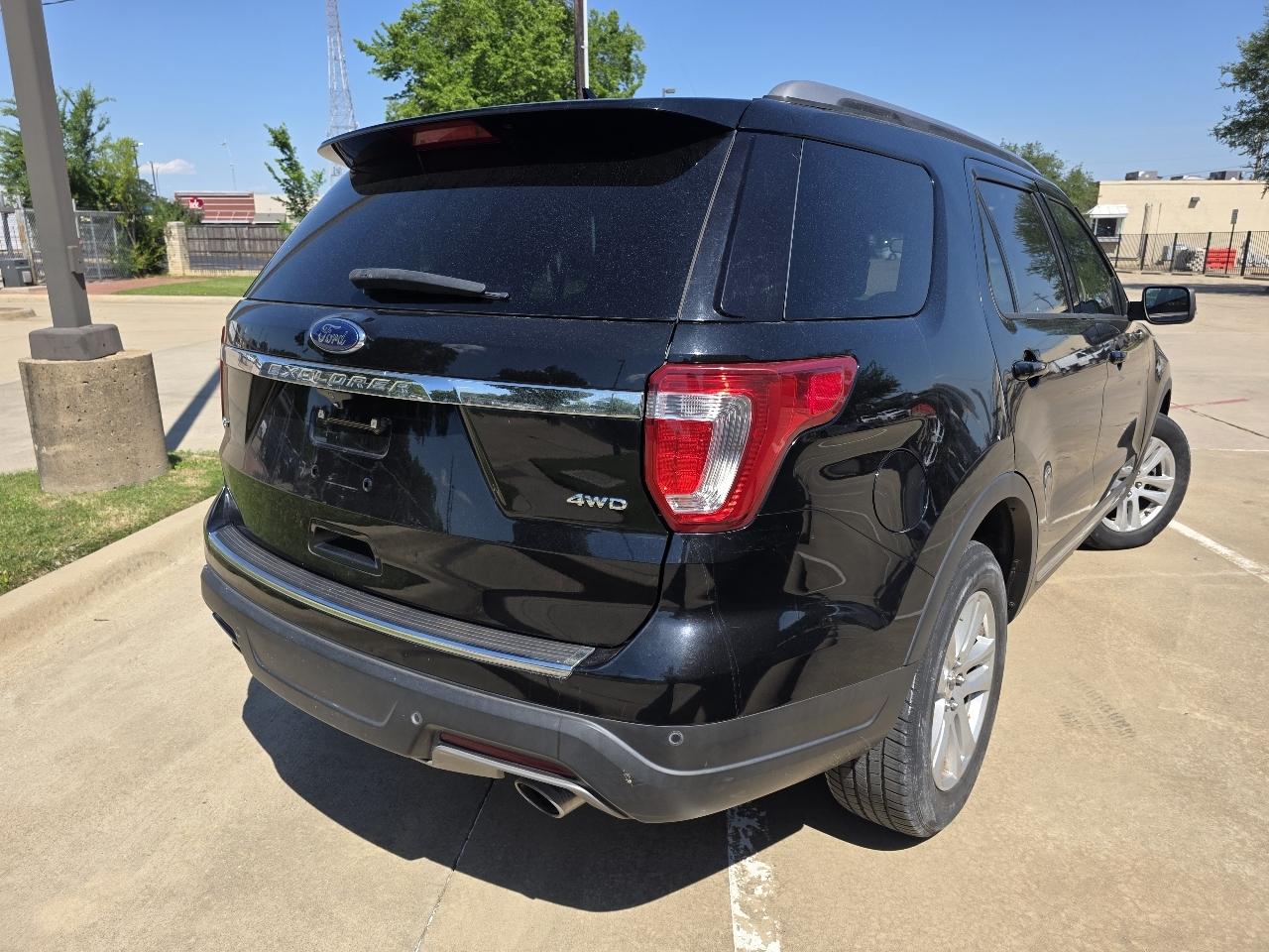 Ford Explorer XLT 4WD 2018