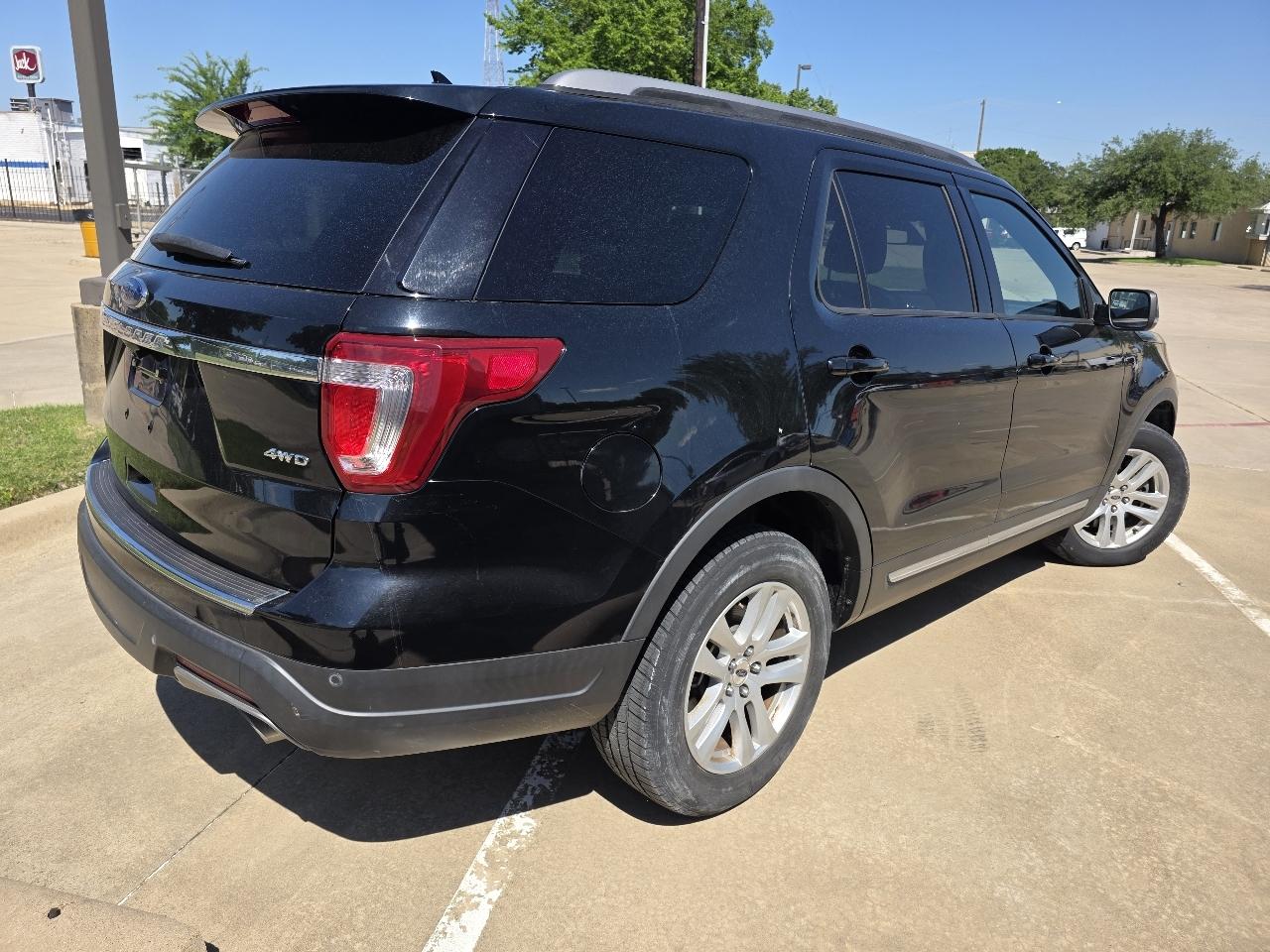 Ford Explorer XLT 4WD 2018
