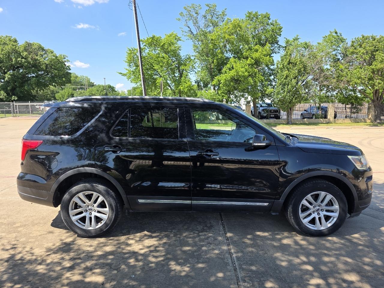 Ford Explorer XLT 4WD 2018