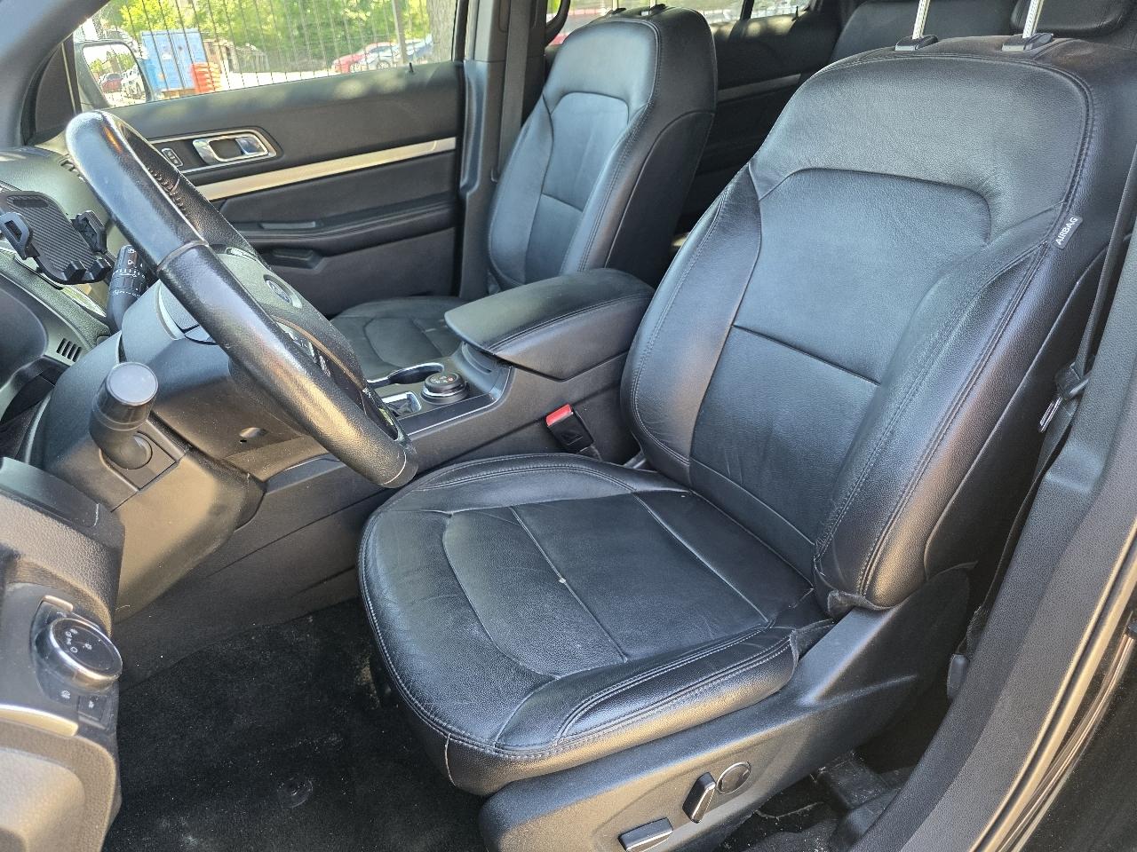 Ford Explorer XLT 4WD 2018