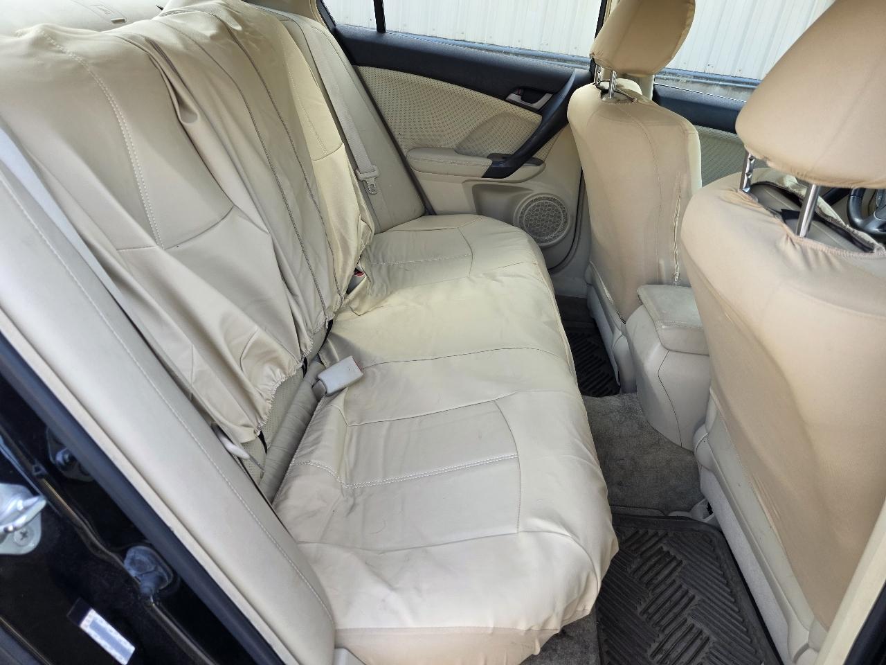 Acura TSX 5-speed AT 2010