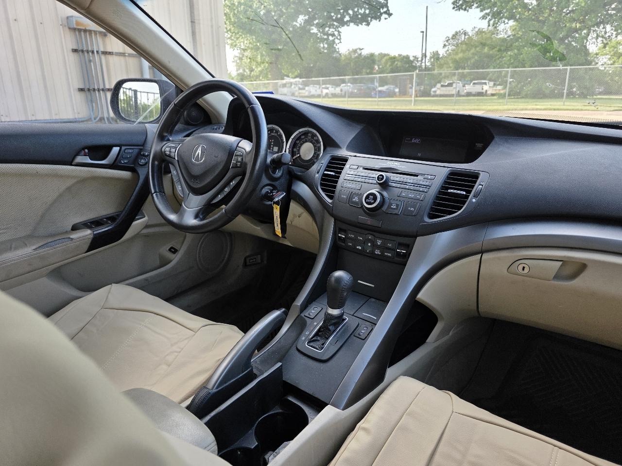 Acura TSX 5-speed AT 2010