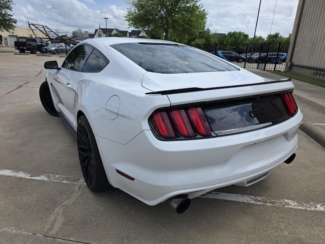 Ford Mustang GT Premium Coupe 2017