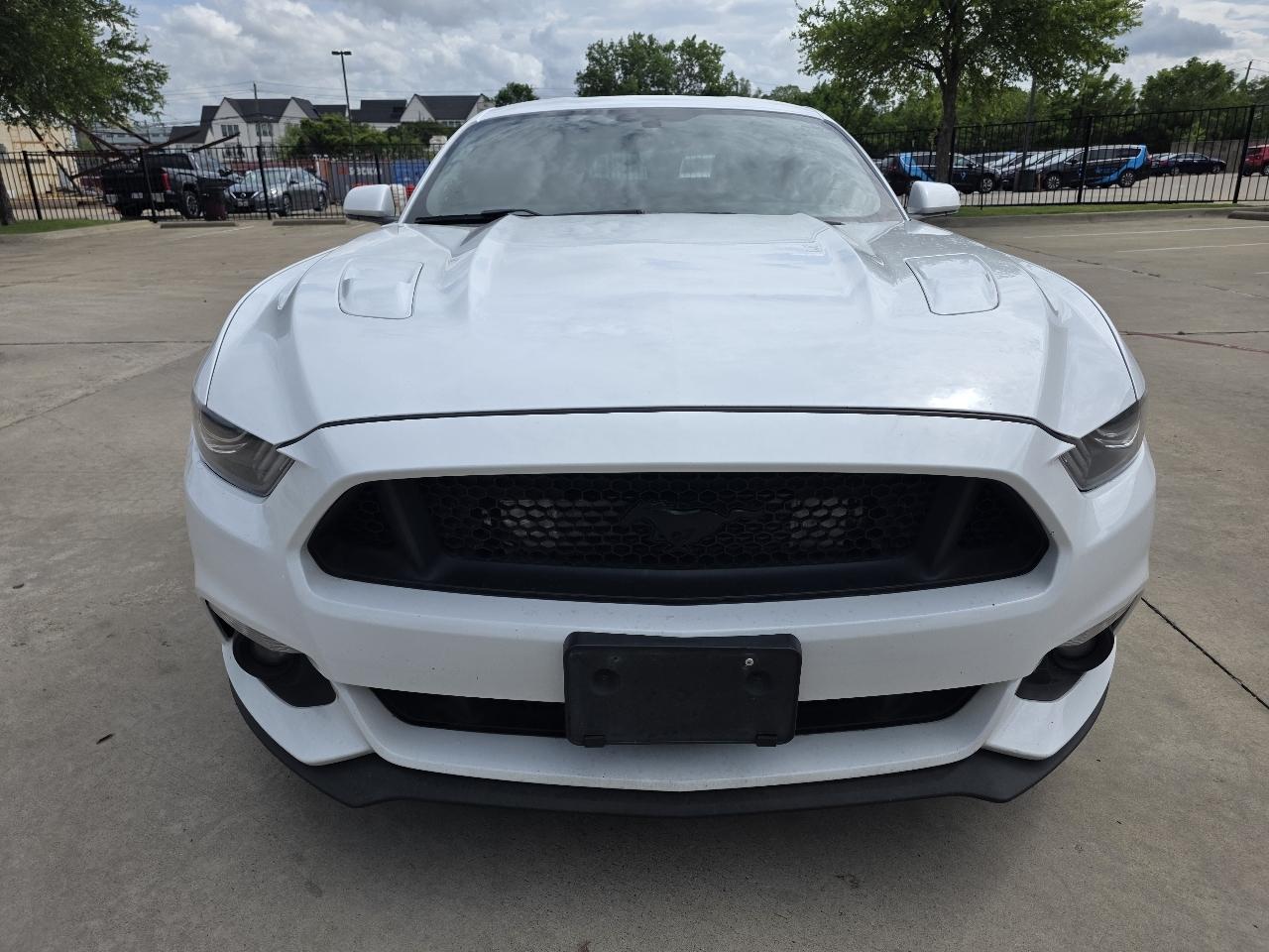 Ford Mustang GT Premium Coupe 2017