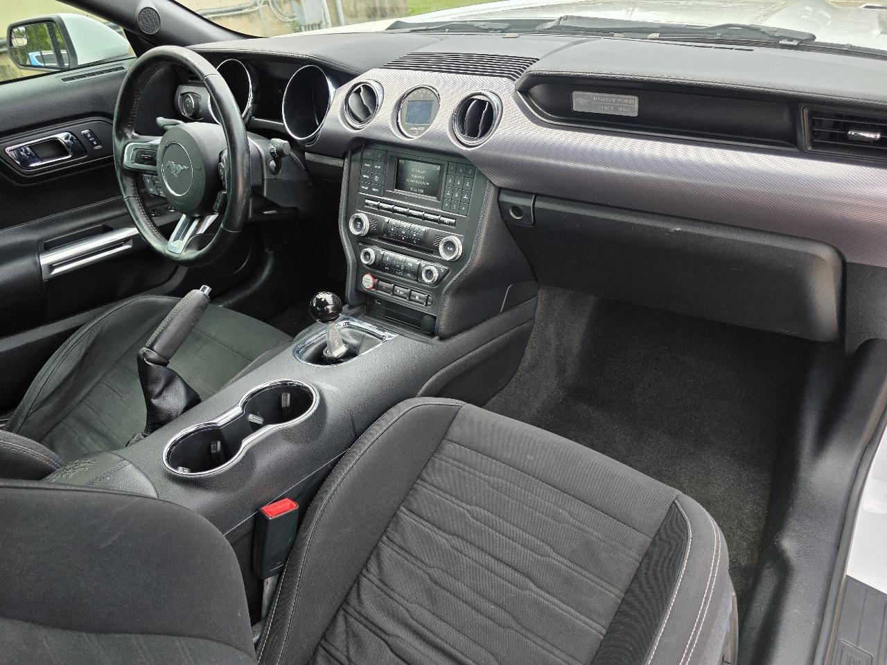 Ford Mustang GT Premium Coupe 2017