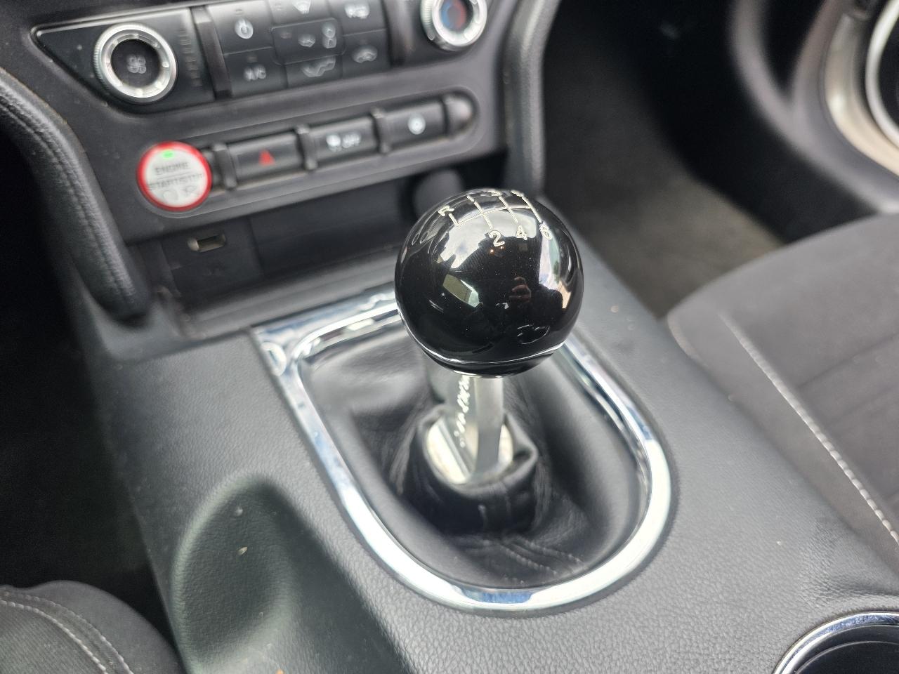 Ford Mustang GT Premium Coupe 2017