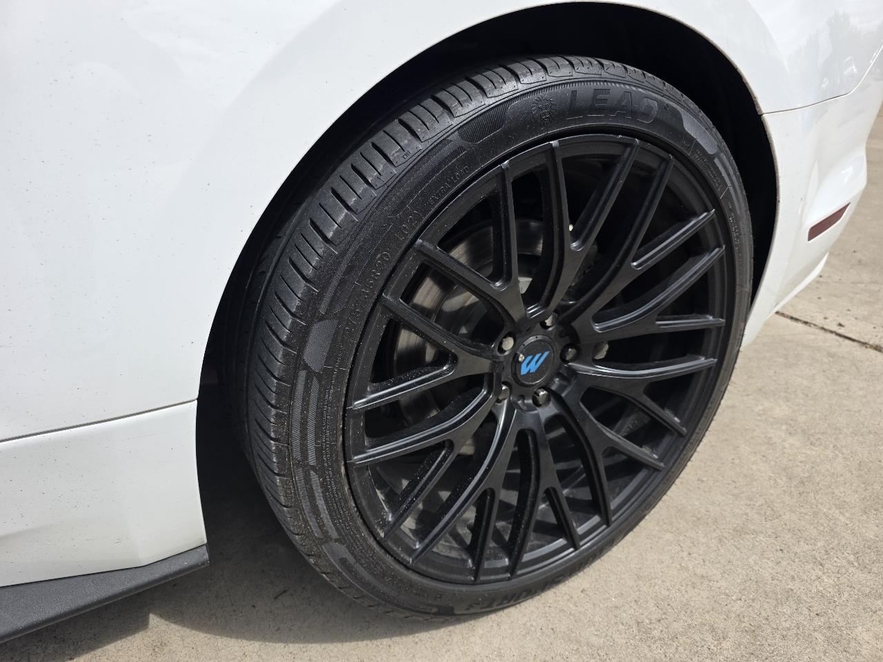 Ford Mustang GT Premium Coupe 2017