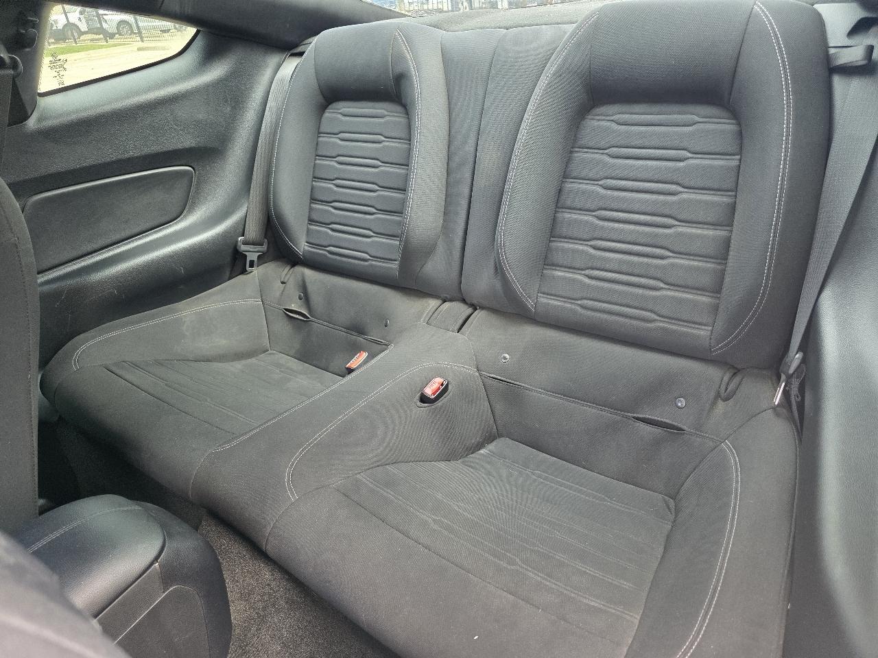 Ford Mustang GT Premium Coupe 2017