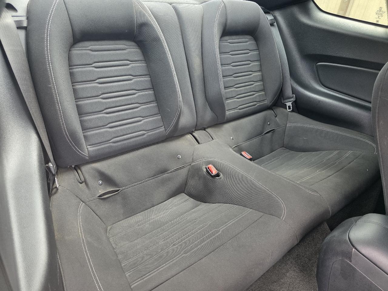 Ford Mustang GT Premium Coupe 2017