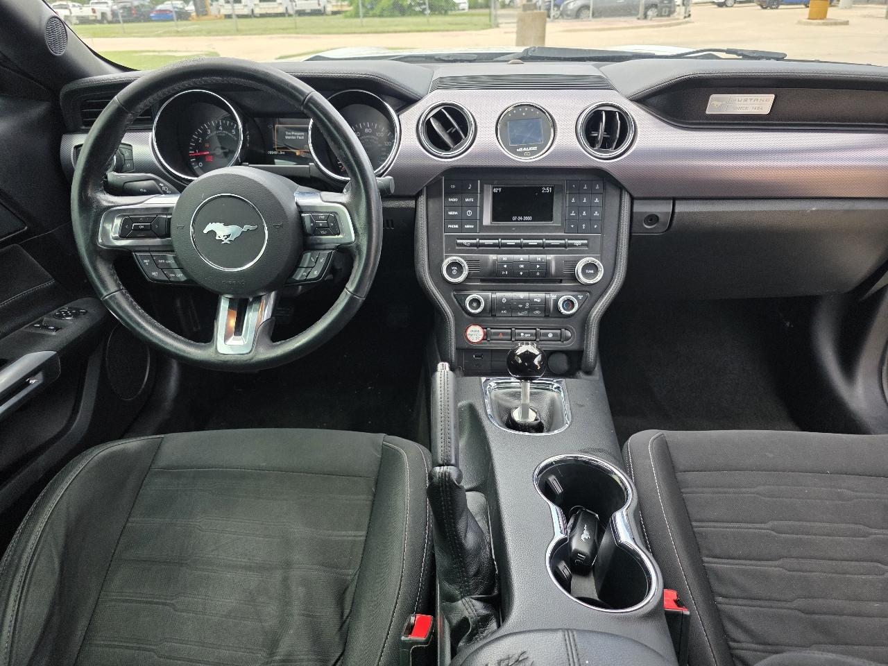 Ford Mustang GT Premium Coupe 2017