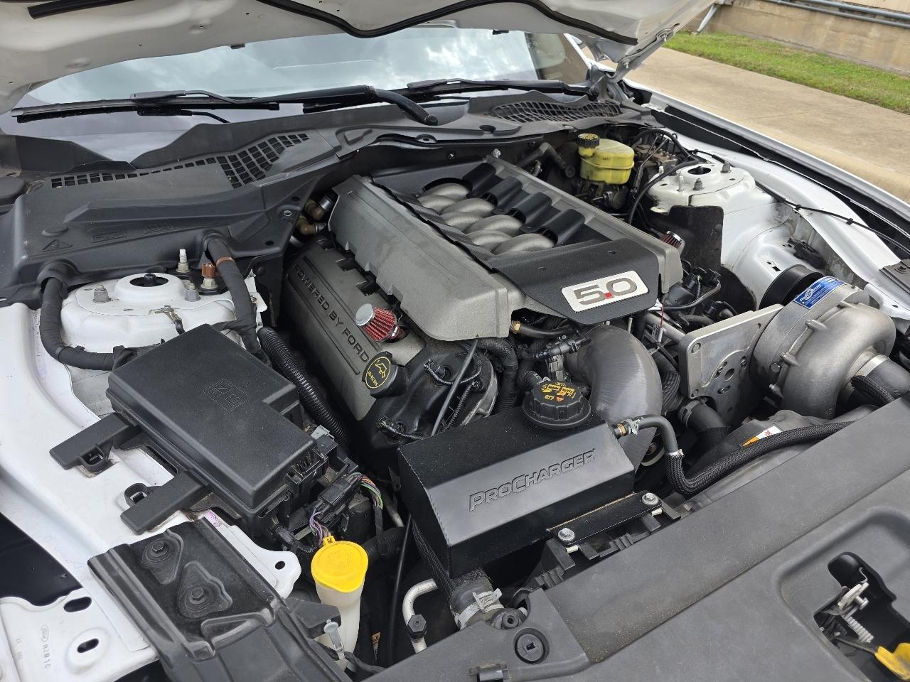 Ford Mustang GT Premium Coupe 2017