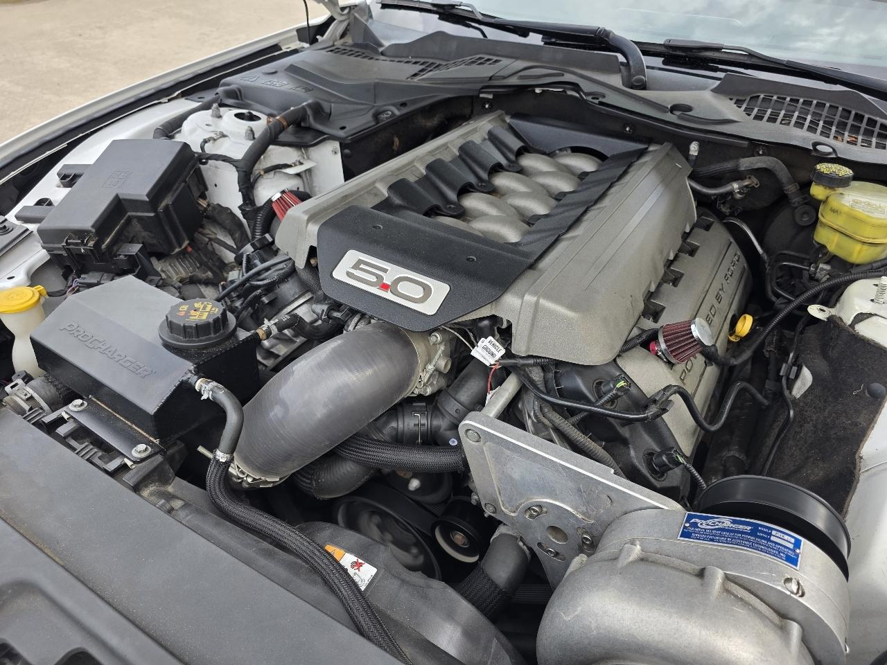 Ford Mustang GT Premium Coupe 2017