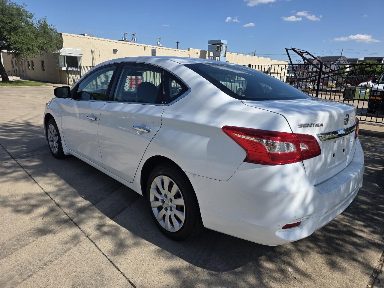 Nissan Sentra FE+ S 2016