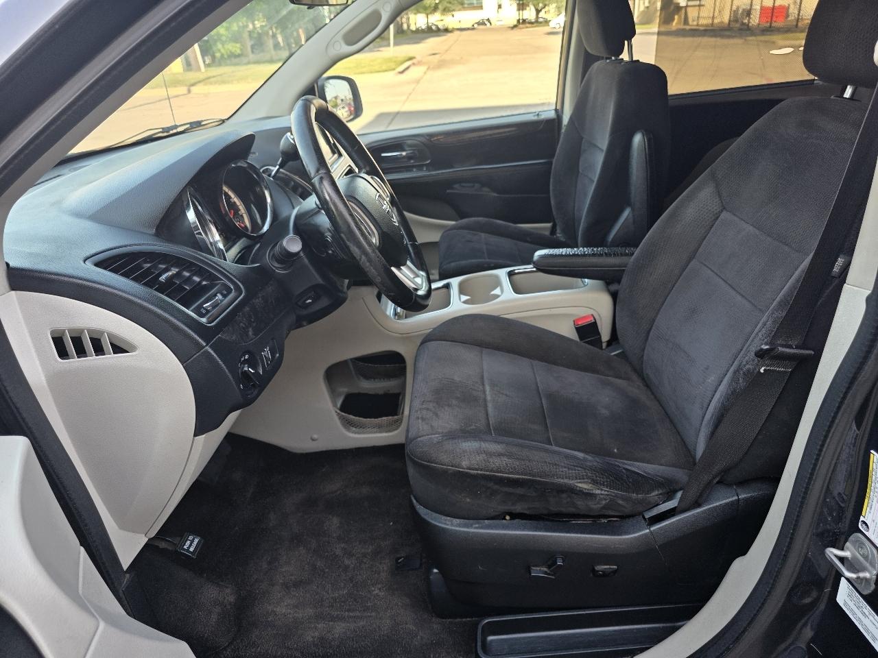 Dodge Grand Caravan SXT 2013