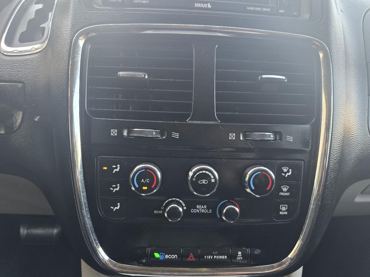Dodge Grand Caravan SXT 2013