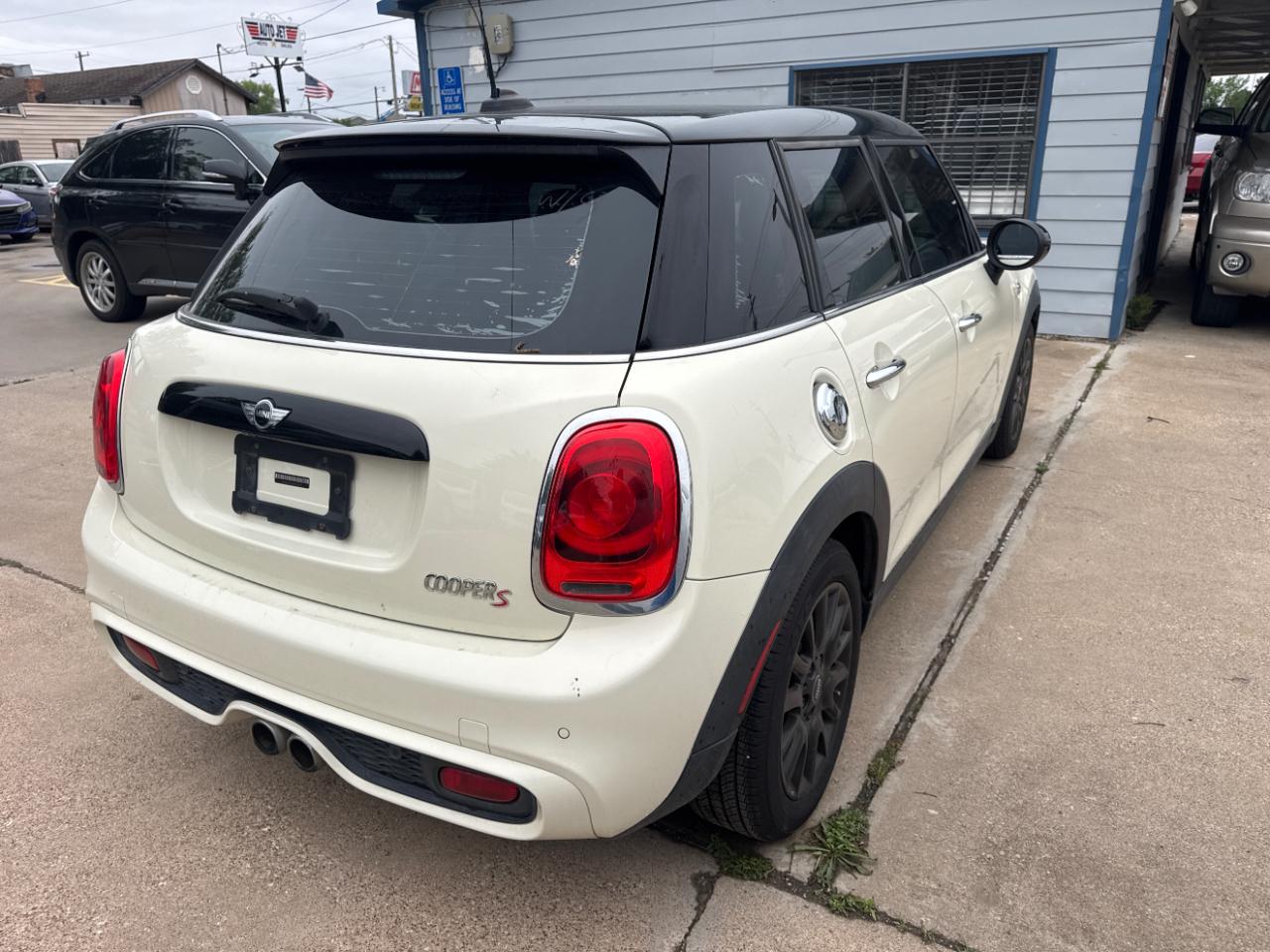 MINI Cooper S 4-Door 2018