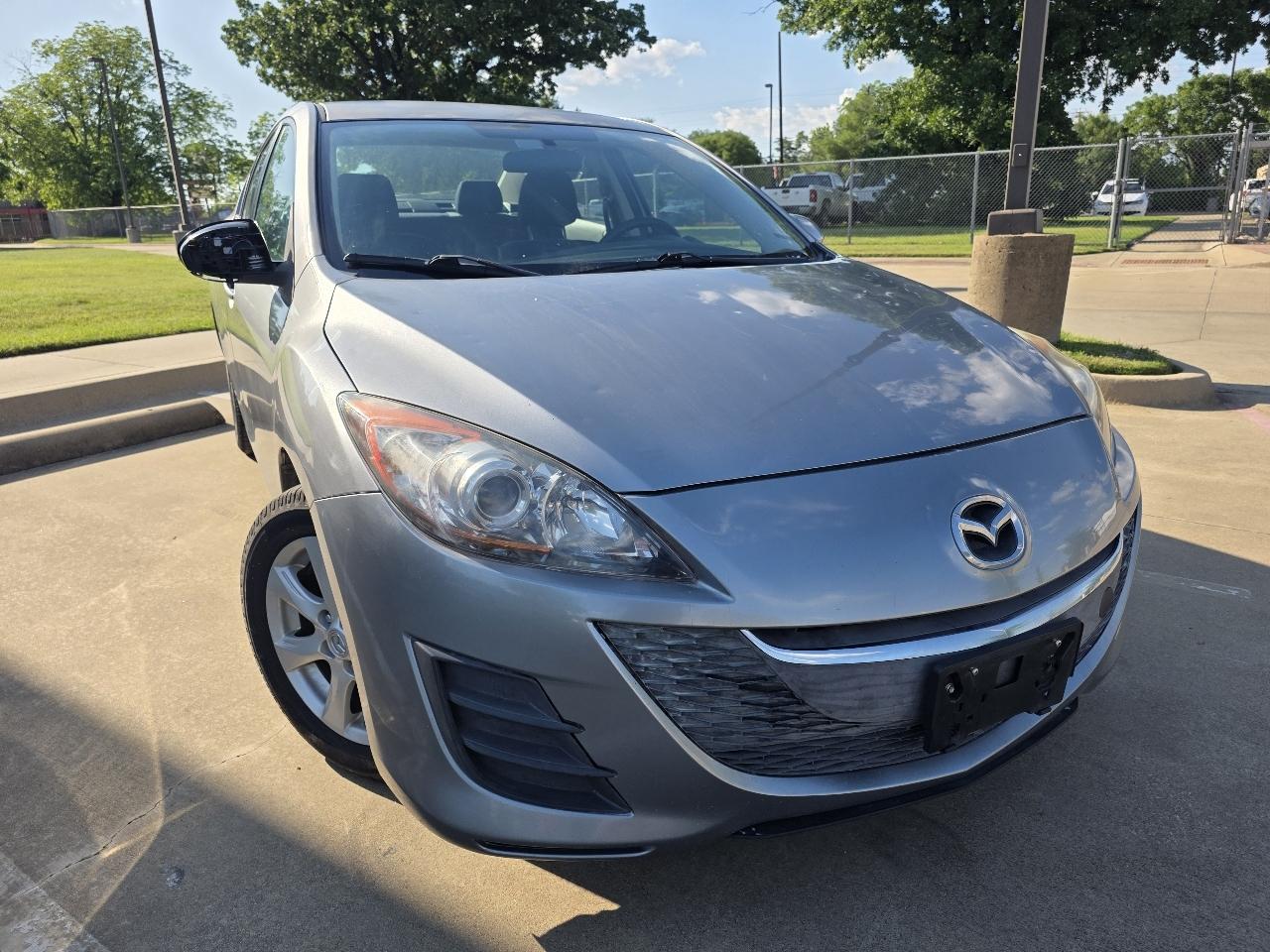 Mazda MAZDA3 i Touring 4-door 2010