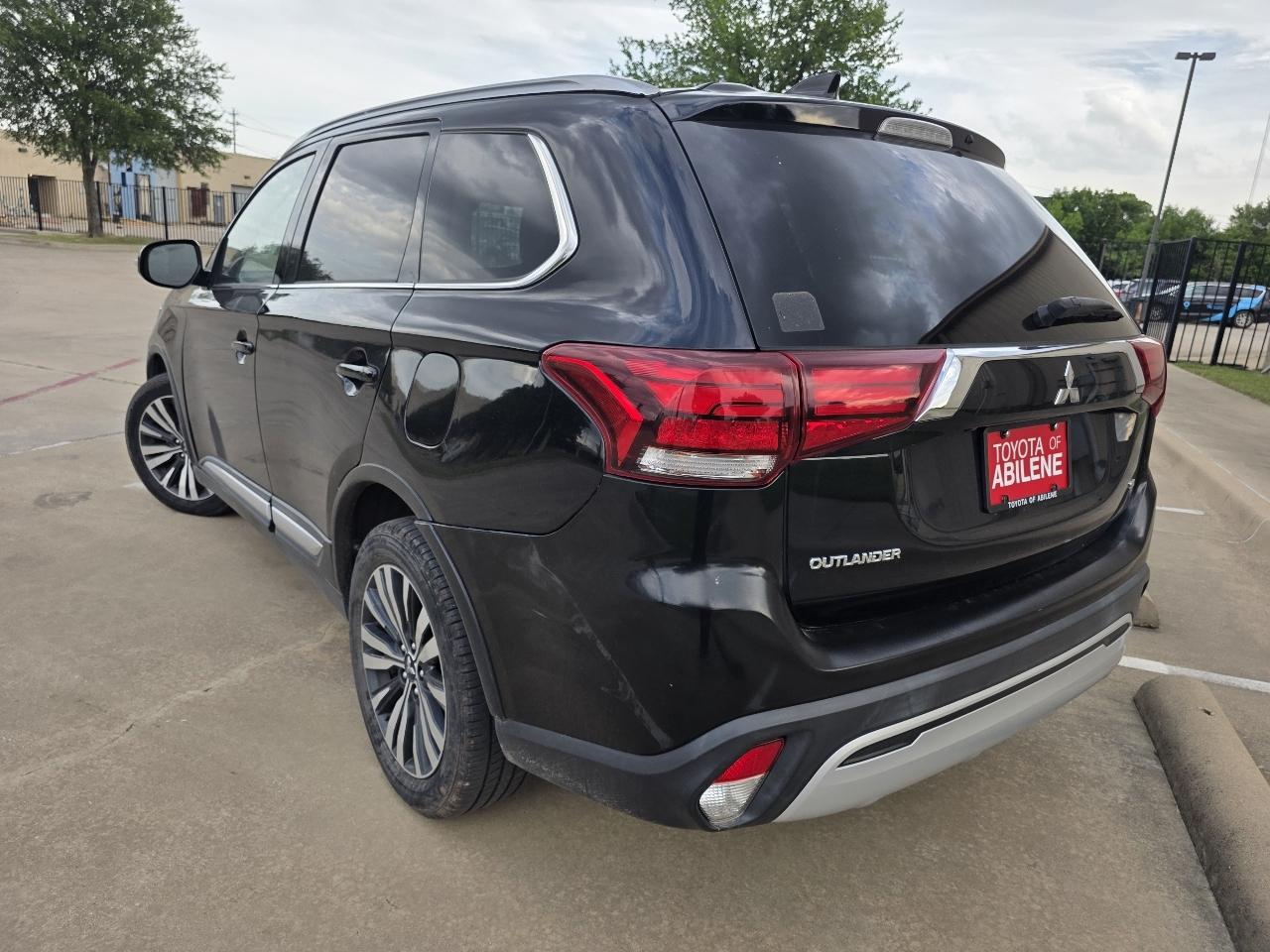 Mitsubishi Outlander SE 2WD 2020