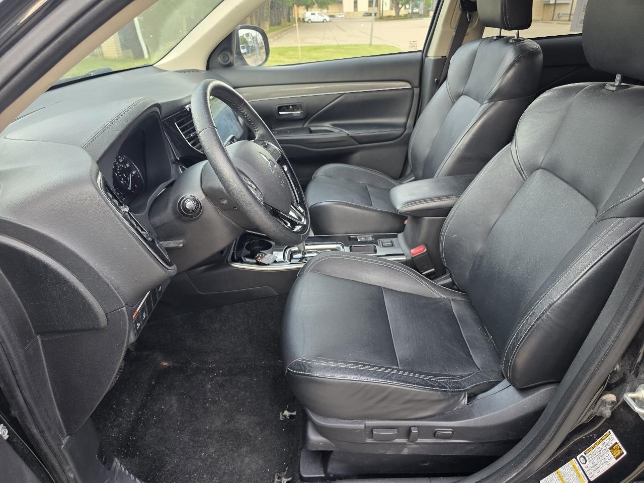 Mitsubishi Outlander SE 2WD 2020